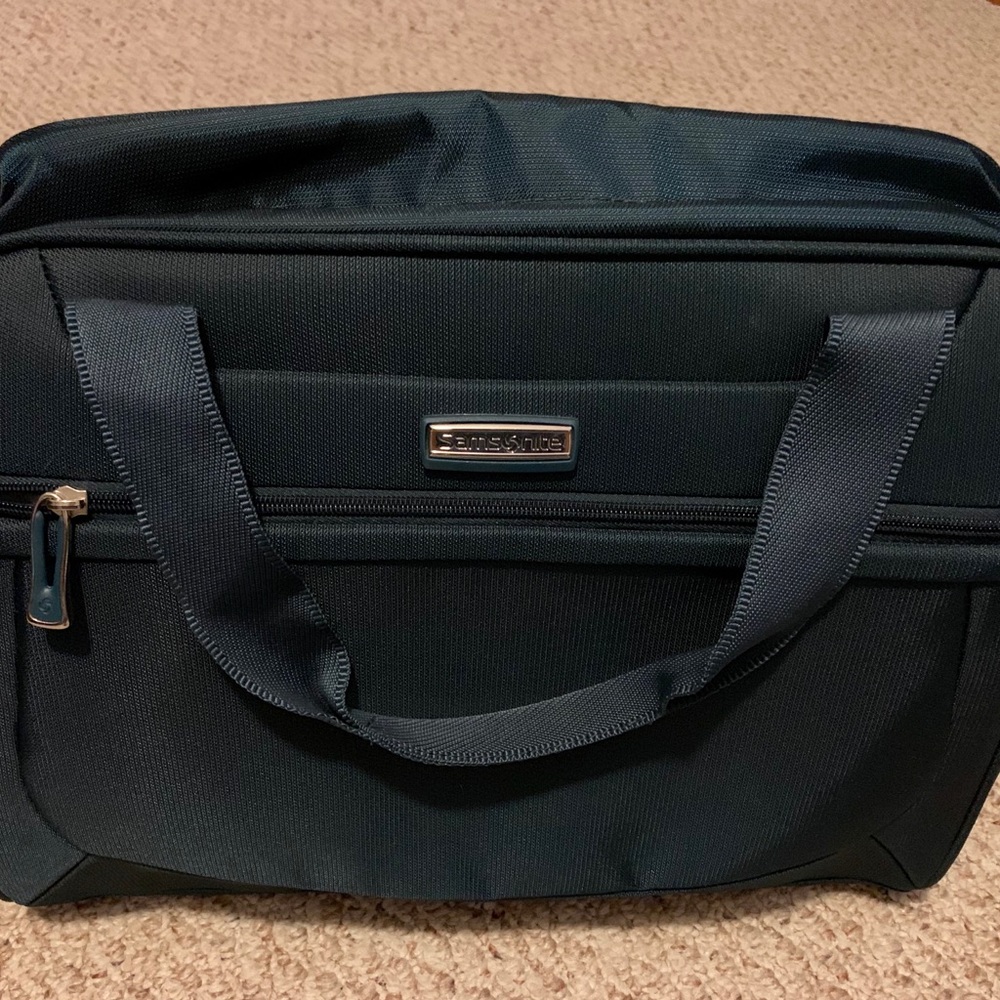 Samsonite Mightlight soft carry-on bag